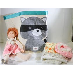 INDIGO TRAY BOX WITH 5 ASSORTED DOLLS AND 2