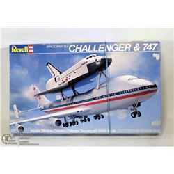 REVELL SPACE SHUTTLE CHALLENGER