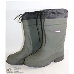 AGGRESSOR WINTER BOOTS SIZE 10 NEW