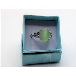 18)  PALE GREEN OVAL CAT'S EYE RING SET