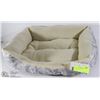 Image 1 : NEW PET BED