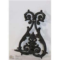 CAST IRON WALL SCONCE