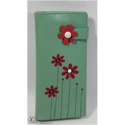 BRAND NEW LADIES SHAG WEAR WALLET