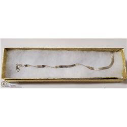 MEDIUM WIDTH SILVER SERPENTINE STYLE BRACELEET -