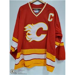LANNY MCDONALD CALGARY FLAMES AUTOGRAPH JERSEY,