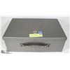 Image 1 : METAL LOCK BOX, 1-KEY, NOMINAL 8" X 12" X 5" DE