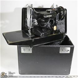 VINTAGE SINGER SEWING MACHINE, FOLD-DOWN ARM,