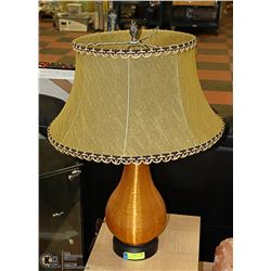 VINTAGE LAMP GOLD BASE LIGHTS UP AS WELL 30" TALL