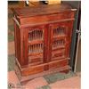 Image 1 : CABINET WITH FANCY DOORS 31 INCHES WIDE 13.5 DEEP