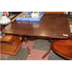 DUNCAN PHYFE MAHOGANY TABLE 49" X 42" X 30"