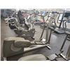 Image 3 : LIFE FITNESS ELLIPTICAL TRAINER FOR STRIDE TOTAL