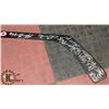 Image 2 : HOCKEY STICK RIGHT HANDED AUTOGRAPHED BY GLENN