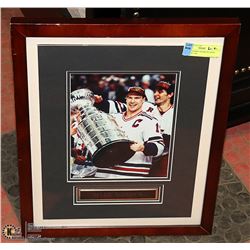 WOOD FRAMED MARK MESSIER OFFICIAL NHL 16" X 19.5"