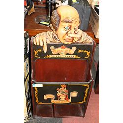 ROYAL TOILET TISSUE WALL MOUNT DISPLAY