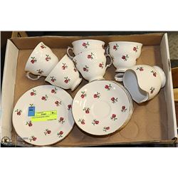 COLCLOUGH BONE CHINA MADE IN ENDLAND 16PCS