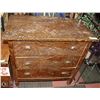 Image 1 : ANTIQUE OAK DRESSER 32" X 17.5" X 33"