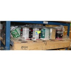 SMALL PALLET OF ASSORTED PAINTS