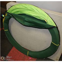 PORTABLE CHANGE ROOM