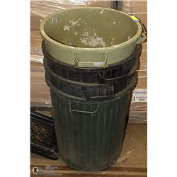 4 GARBAGE CANS