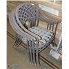 Image 1 : LOT OF 4 PATIO CHAIRS