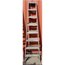 8 FOOT ORANGE FIBREGLASS LADDER