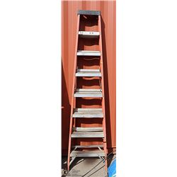 8 FOOT ORANGE FIBREGLASS LADDER