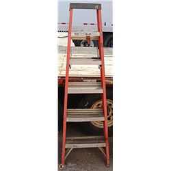 6 FOOT ORANGE FIBREGLASS LADDER