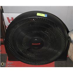 20" BLACK HONEYWELL FAN
