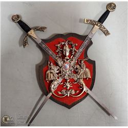 VINTAGE WALL HANGING SWORD COAT OF ARMS DISPLAY