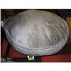 Image 1 : NEW EXTRA LARGE 36" ROUND DOG BED , 8 " THICK WITH