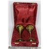 Image 1 : VINTAGE SET OF 2 BRASS WINE COPLETS