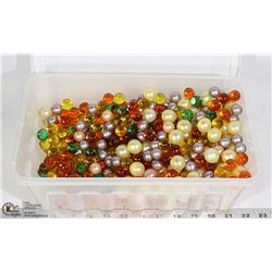 ASSORTED BATH BEAD IN PLASTIC CONTAINER