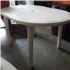 Image 2 : Plastic patio table