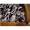Image 2 : BOX OF NEW KIDS SHOES