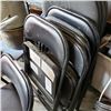 Image 3 : 8 FOLDING CHAIRS