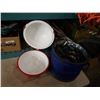 Image 3 : BIG BOBBER FLOATING COOLER AND THERMOS COOLER BAG
