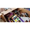 Image 2 : BOX OF HALLOWEEN MAKEUP AND PROSTHETICS