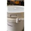Image 2 : New 35lb pail of honey