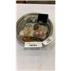 Image 1 : TRAY OF JEWELRY AND PINS