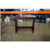 Image 1 : Side table