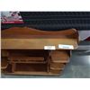 Image 2 : MAPLE KNICKNACK WALL SHELF