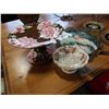 Image 3 : 3 VINTAGE PORTRAITS, CAKE STAND AND PEDESTAL DISH
