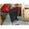 Image 3 : CORBY STEAM PRESS VALET STAND