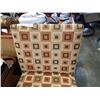 Image 2 : SQUARE PATTERN ACCENT CHAIR
