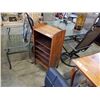 Image 1 : VINTAGE WOOD SHELF