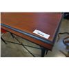 Image 3 : BOMBAY CO HALL TABLE - 1990