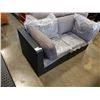 Image 2 : BRAND NEW RATTAN OUTDOOR LOVESEAT - RETAIL $399, COSMETIC FACTORY DEFECT