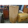 Image 2 : OAK 3 DRAWER WARDROBE