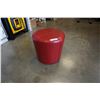 Image 1 : RED OTTOMAN