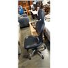Image 2 : BLACK LEATHER OFFICE CHAIR-VISIBLE WEAR ON TOP